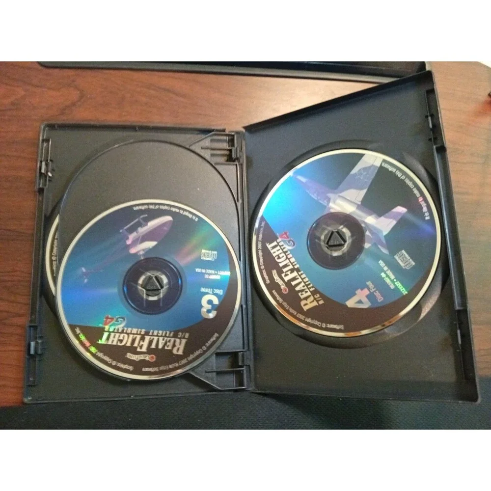 Great Planes Real Flight G4 R/C Flight Simulator PC Software 4-Disc with Code